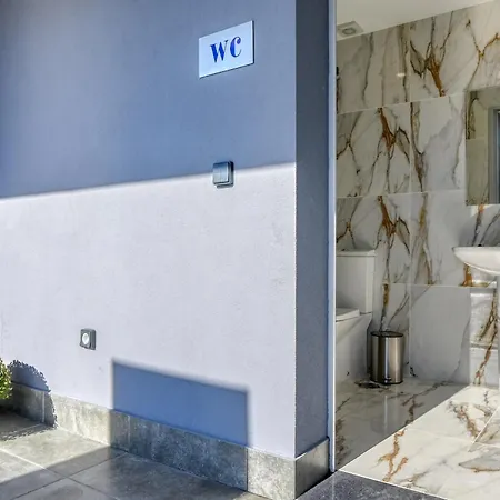 Bse15 3i, A In Madeira * Funchal (Madeira)