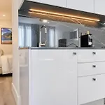 Apartment Bse15 3i, A In Madeira